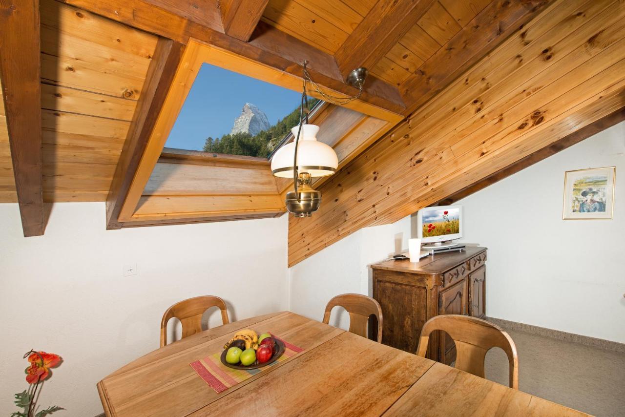 Holiday Apartment Residence Bellevue Zermatt Exterior photo